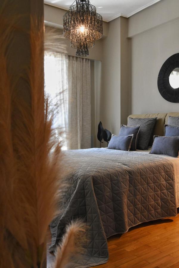 Pepromeno Luxury Apartment In The City Center Kalamáta Buitenkant foto
