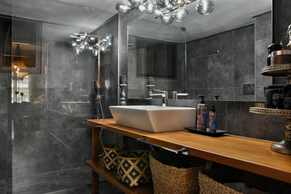 Pepromeno Luxury Apartment In The City Center Kalamáta Buitenkant foto